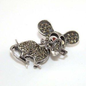 Vintage Estate Sterling Silver Marcasite Articulated Glasses Mouse Pin Brooch